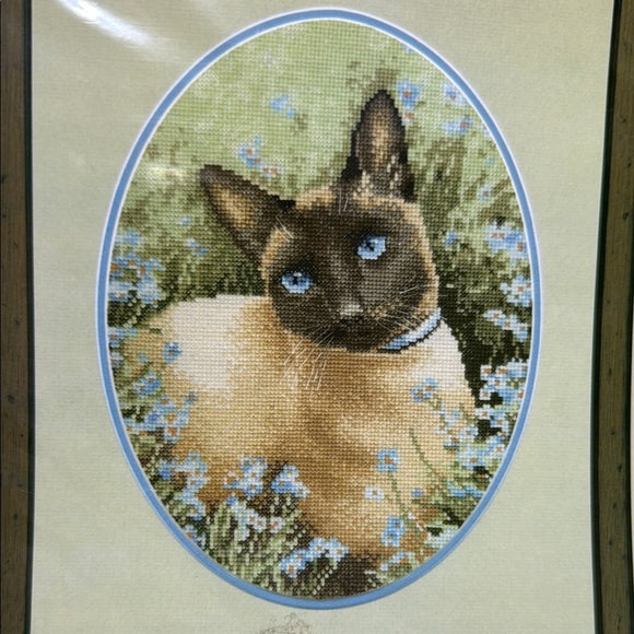 John Stubbs Siamese Cat Embroidery Kits - Picture 2 of 9